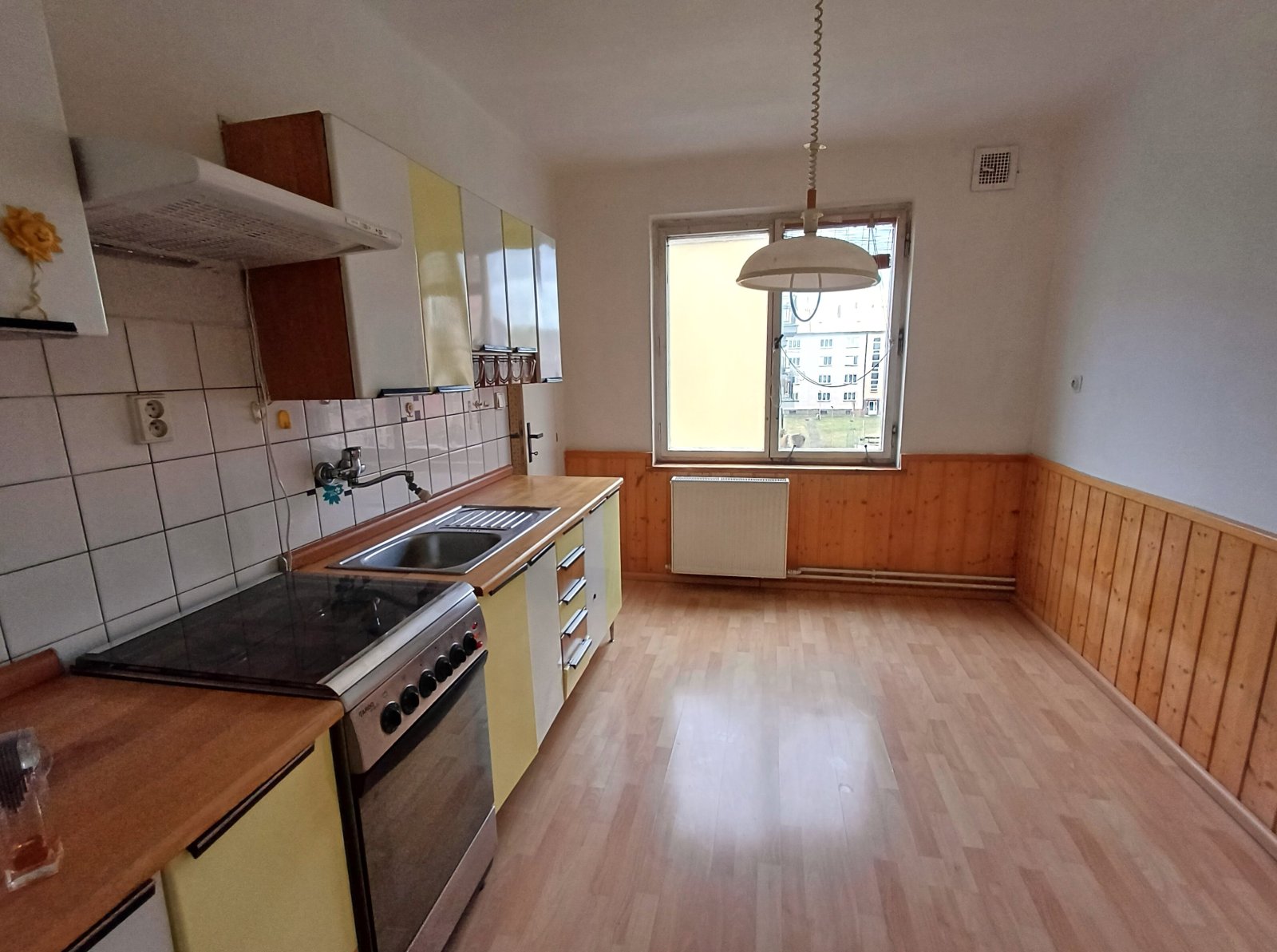 Prodej bytu 3+1, balkon, 84 m², garáž, Šobrova, Písek č.6